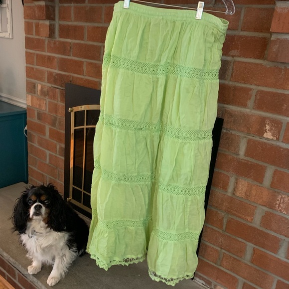 Vibrant Green Lace Maxi Skirt - Picture 4 of 8